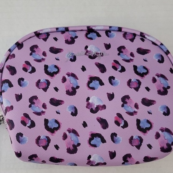 NWT Kendal & Kylie Make Up Bag - Purple Leopard Print - Picture 4 of 4